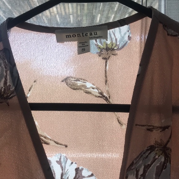 Tie wrap blouse - Picture 3 of 3